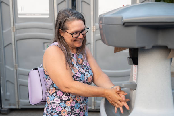 Affordable portable toilet rental in Wardsville, MO